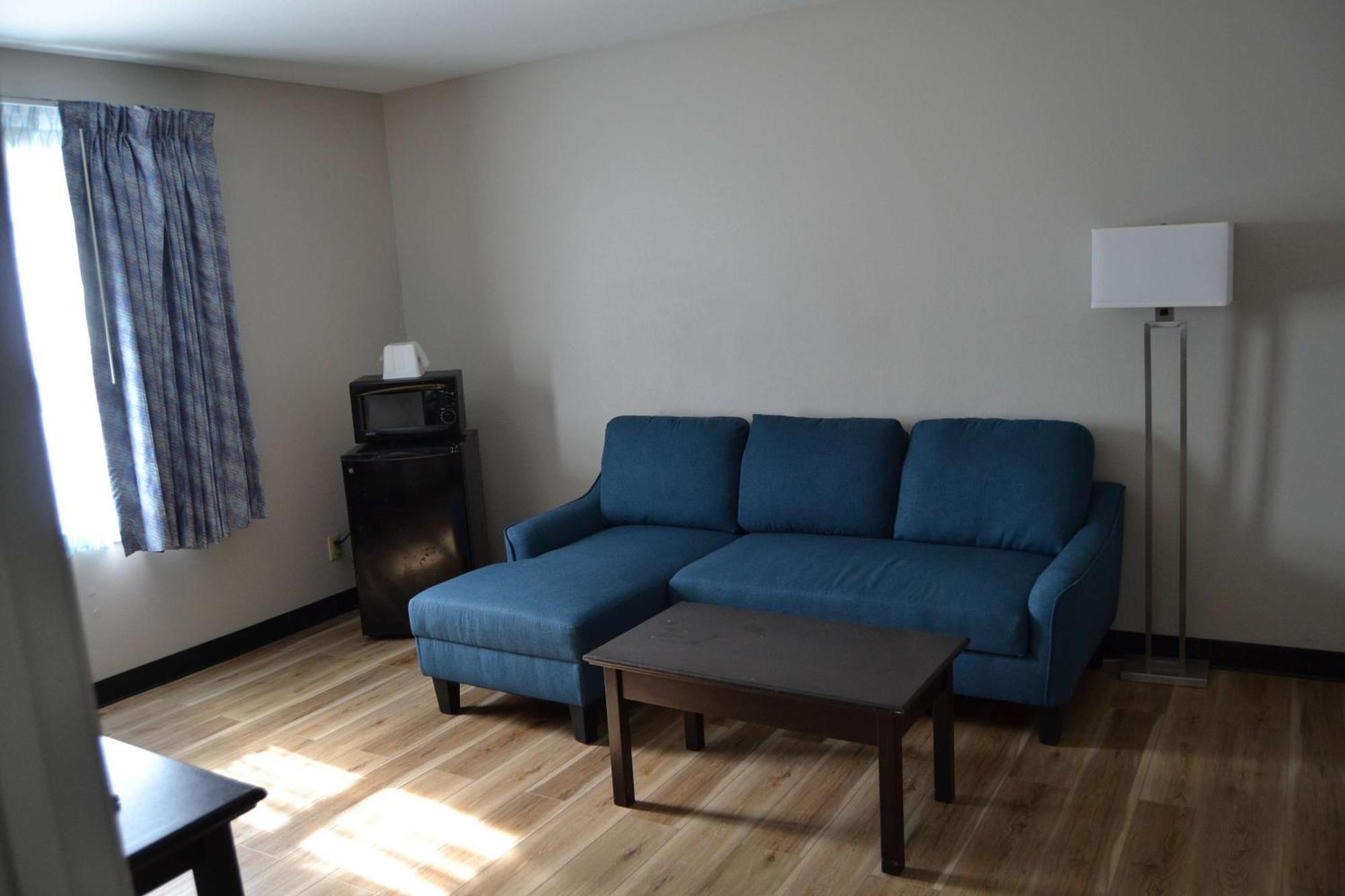 Days Inn And Suites By Wyndham Sikeston Εξωτερικό φωτογραφία